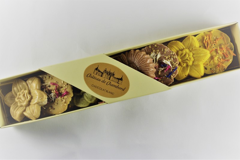 Organic White Chocolate Flowers in Personalised Box